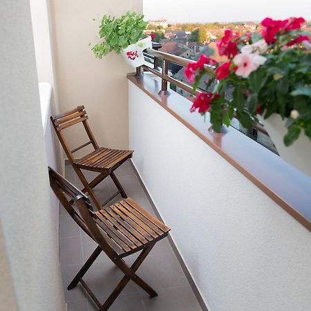 Apartment Koral Рума Экстерьер фото